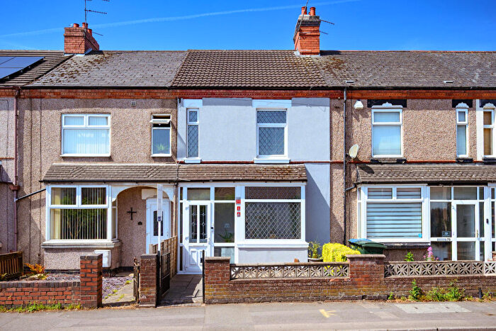 3 Bedroom Terraced House For Sale In Woodway Lane, - Private Off Road Parking, CV2