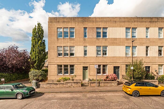 2 Bedroom Flat For Sale In Station Road, Edinburgh, EH12