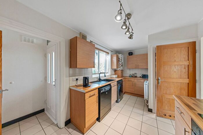 3 Bedroom Semi-Detached House For Sale In Sinclair Avenue, Warrington, WA2