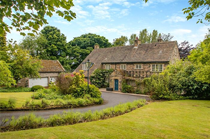 5 Bedroom Detached House For Sale In Chevin End, Menston, Ilkley, West Yorkshire, LS29