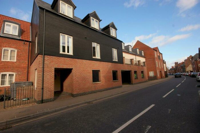 2 Bedroom Apartment To Rent In Spalding, PE11