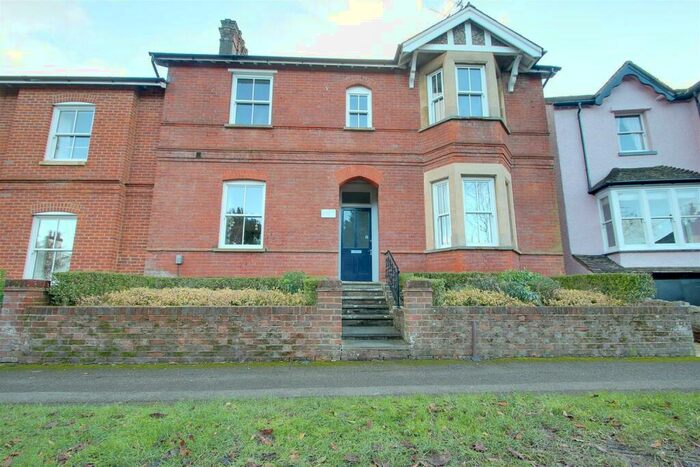 2 Bedroom Apartment To Rent In Western Road, Tring, HP23