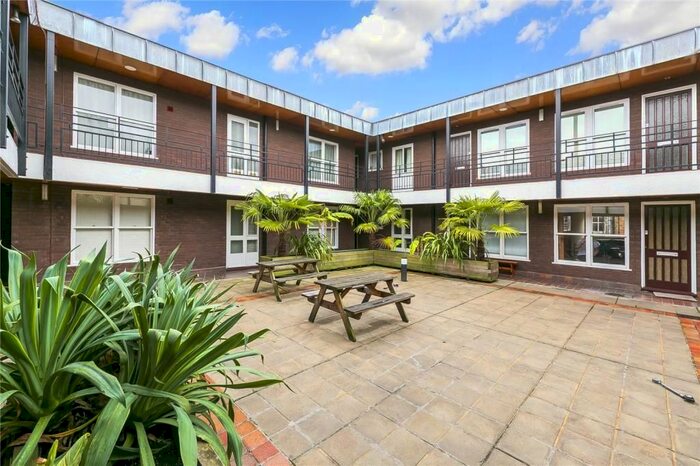 1 Bedroom Flat To Rent In Glover Lodge, Lewis Road, Richmond TW10