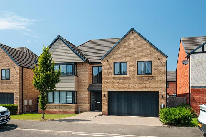5 Bedroom Detached House For Sale In Dataller Drive, Havannah Park, NE13