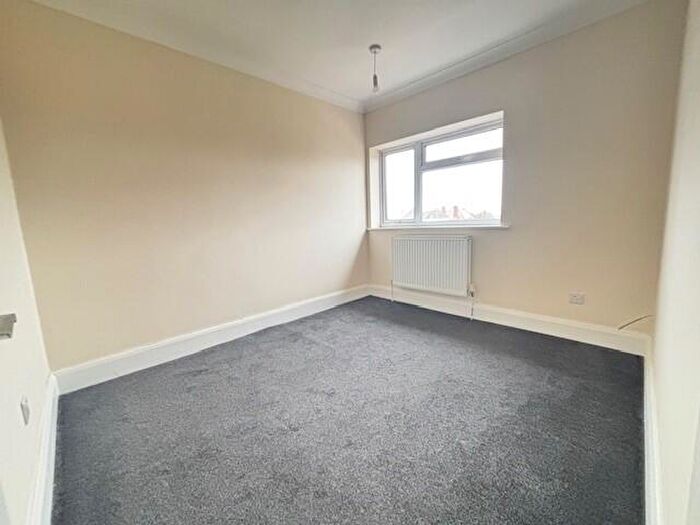 5 Bedroom Semi-Detached House To Rent In Victoria Road, Kirkby In Ashfield, NG17