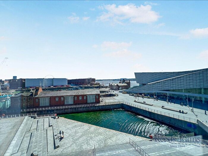 1 Bedroom Apartment For Sale In Mann Island, Liverpool, Merseyside, L3