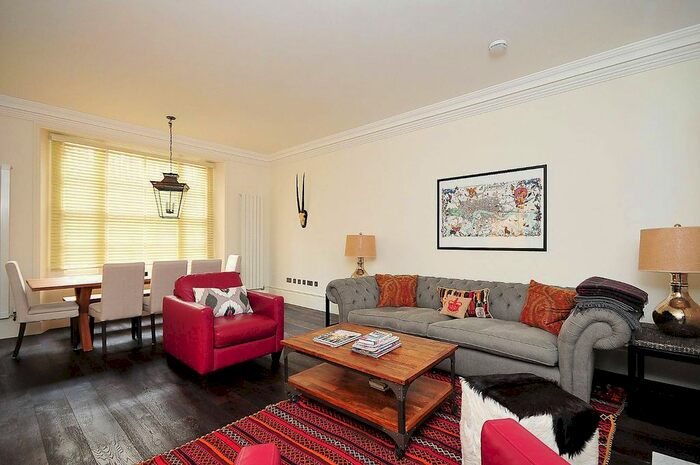 3 Bedroom Flat To Rent In Queens Gate Terrace, South Kensington, London, SW7