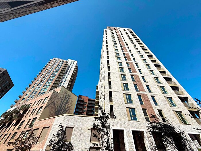 2 Bedroom Flat To Rent In The Verdean, Everdene Path, Acton Main Line, W3