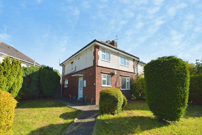 3 Bedroom Semi Detached House For Sale In Vernon Road, Chesterfield, Derbyshire, S40