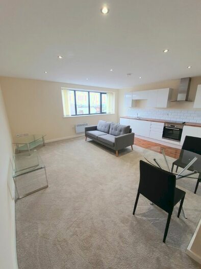 1 Bedroom Flat To Rent In South Street, Ilkeston, DE7