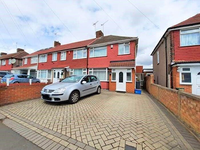 3 Bedroom Semi-Detached House To Rent In Lansbury Avenue, Feltham, TW14