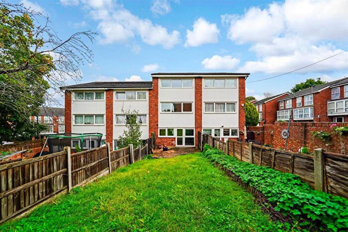 4 Bedroom Terraced House To Rent In St. Egbert's Way, North Chingford, E4