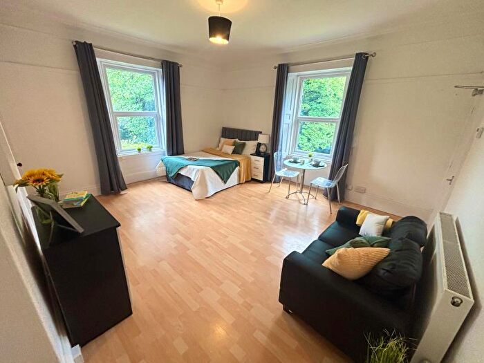 Studio To Rent In Virginia House, LS6