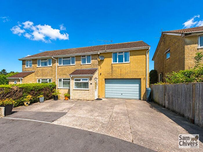 4 Bedroom Semi-Detached House For Sale In Upper Pitching, Chilcompton, BA3