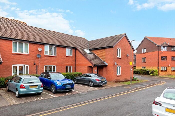 2 Bedroom Flat For Sale In Kipling Drive, Wimbledon, SW19