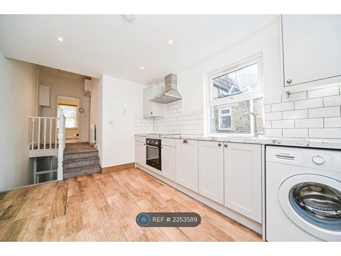 1 Bedroom Flat To Rent In St. Dunstans Road, London, W6