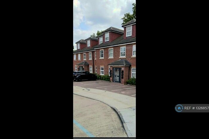 2 Bedroom Flat To Rent In Haydock Close, Hornchurch, RM12