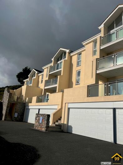 3 Bedroom Flat To Rent In Compass South, Torquay, D, TQ1