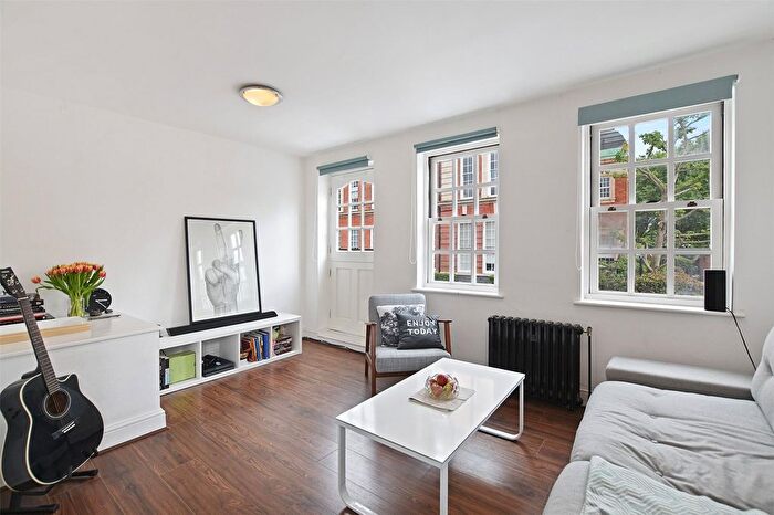 2 Bedroom Flat To Rent In Bramshaw Road, London, E9