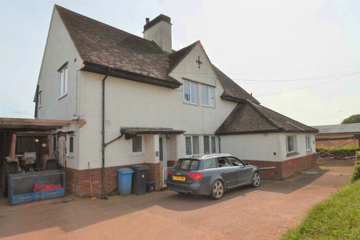 3 Bedroom Semi-Detached House To Rent In Kentisbeare, Cullompton, EX15