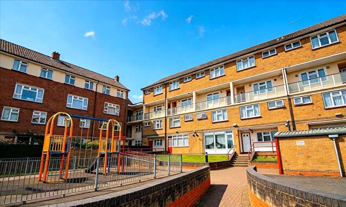 1 Bedroom Flat To Rent In Park Place, Gravesend, DA12