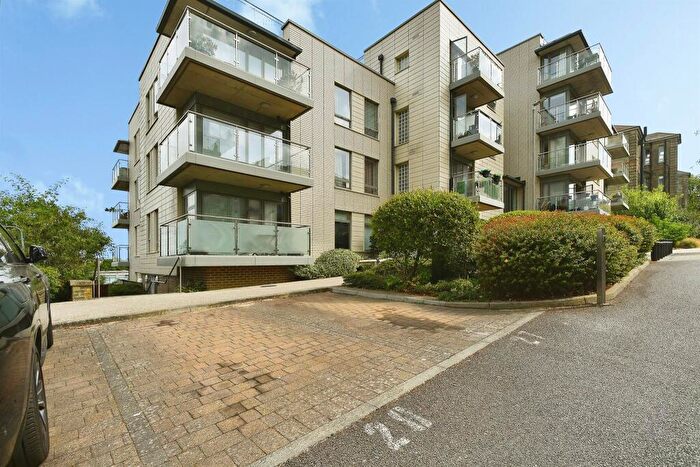 1 Bedroom Flat For Sale In Pankhurst Avenue, Brighton, BN2