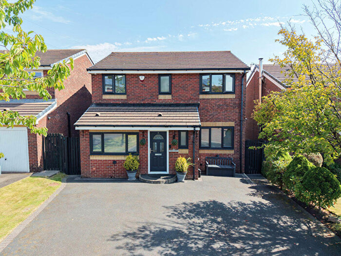 4 Bedroom Detached House For Sale In Fell View, Bacup, OL13