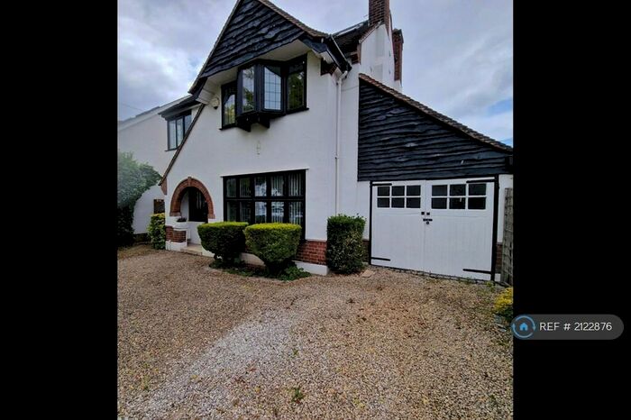 4 Bedroom Detached House To Rent In Chigwell, Chigwell, IG7