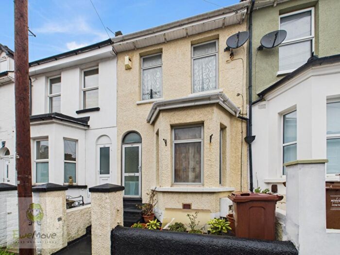 1 Bedroom Maisonette To Rent In Weston Road, Strood, Rochester, ME2