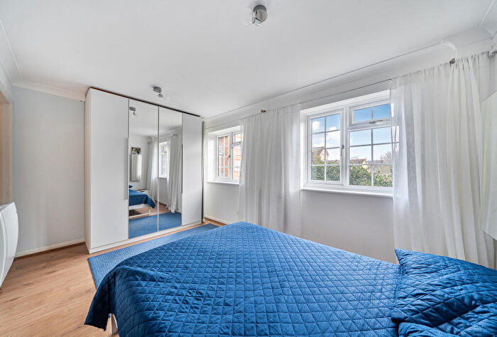 Apartment For Sale In Wilkins Close, Mitcham, CR4