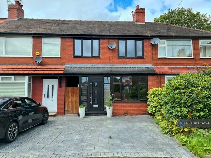 4 Bedroom Terraced House To Rent In Westfield Avenue, Middleton, Manchester, M24