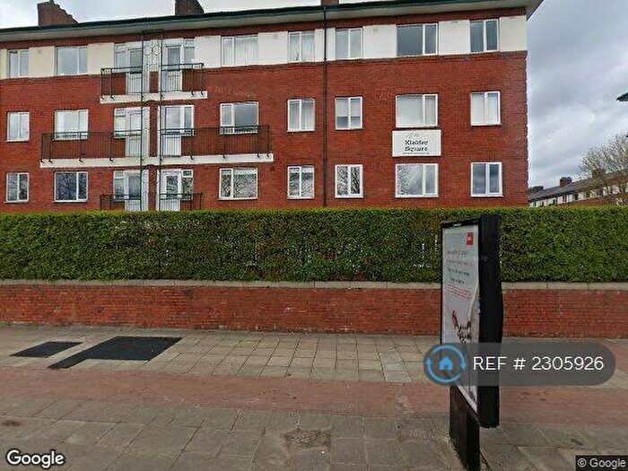 2 Bedroom Flat To Rent In Kielder Square, Salford, M5