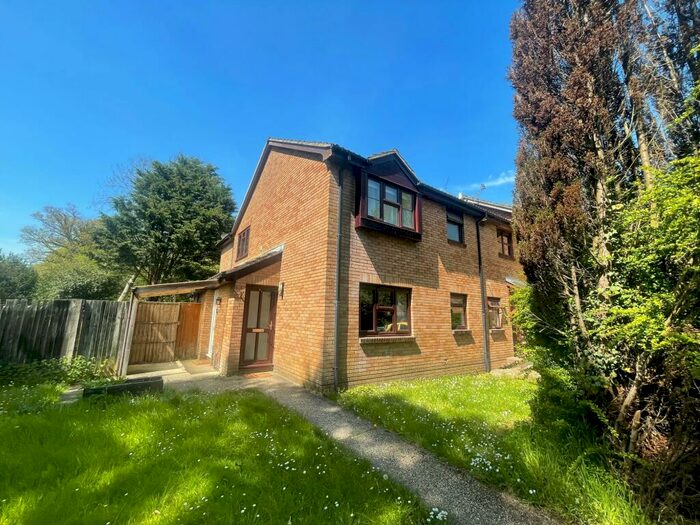 1 Bedroom End Of Terrace House To Rent In Cygnus Gardens, Dibden, SO45