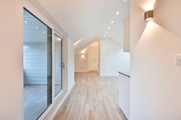 2 Bedroom Flat For Sale In Coronation House, Shere, Gomshall, GU5