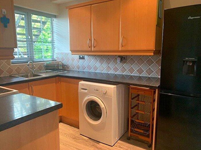 2 Bedroom Maisonette To Rent In The Parade, Brighton Road, Burgh Heath, Tadworth, Surrey, KT20