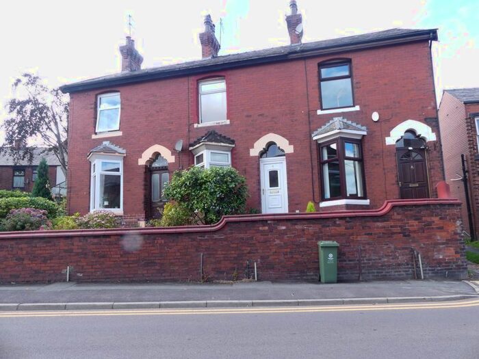 2 Bedroom Terraced House To Rent In Chamber Road, Shaw, Oldham, OL2