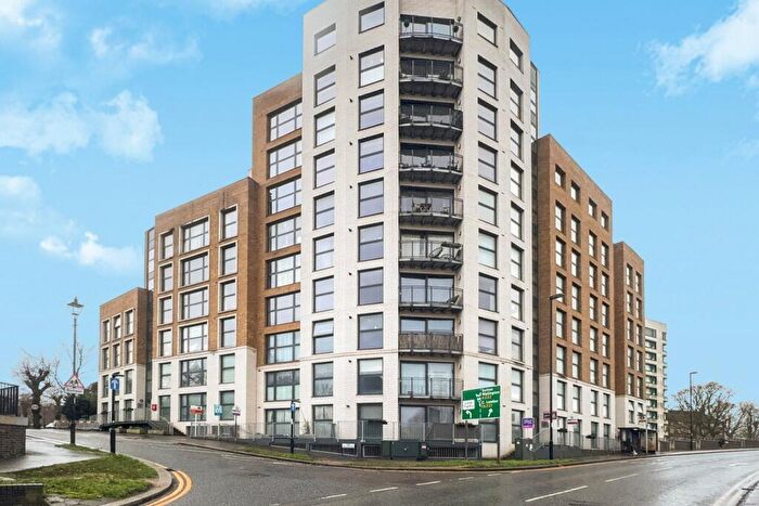 2 Bedroom Flat For Sale In The Waldrons, Croydon, CR0