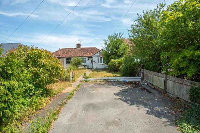 2 Bedroom Bungalow For Sale In South Street, Whitstable, Kent, CT5