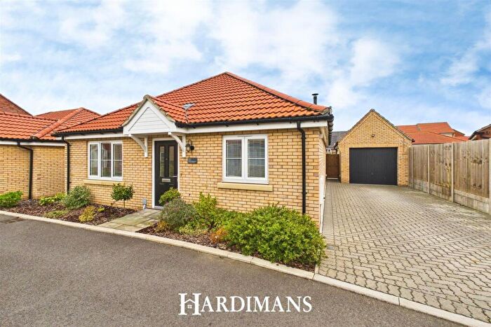 3 Bedroom Detached Bungalow For Sale In Falcon Close, Hopton, Great Yarmouth, NR31