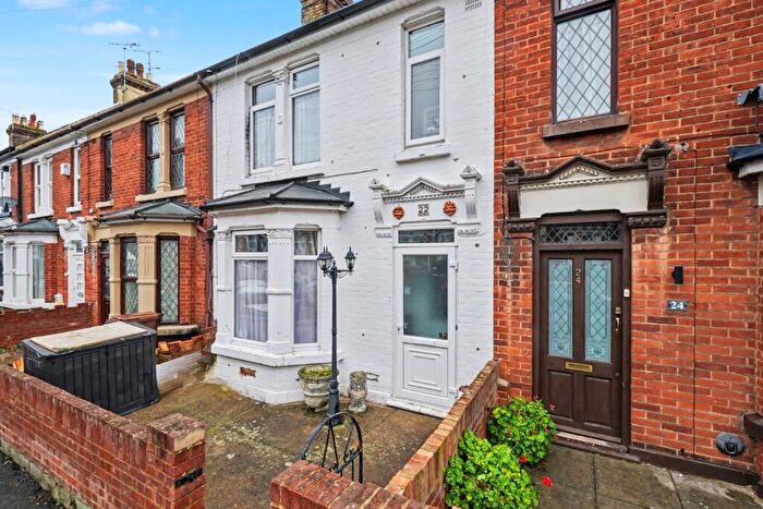 3 Bedroom Terraced House For Sale In Valley Road, Gillingham, ME7