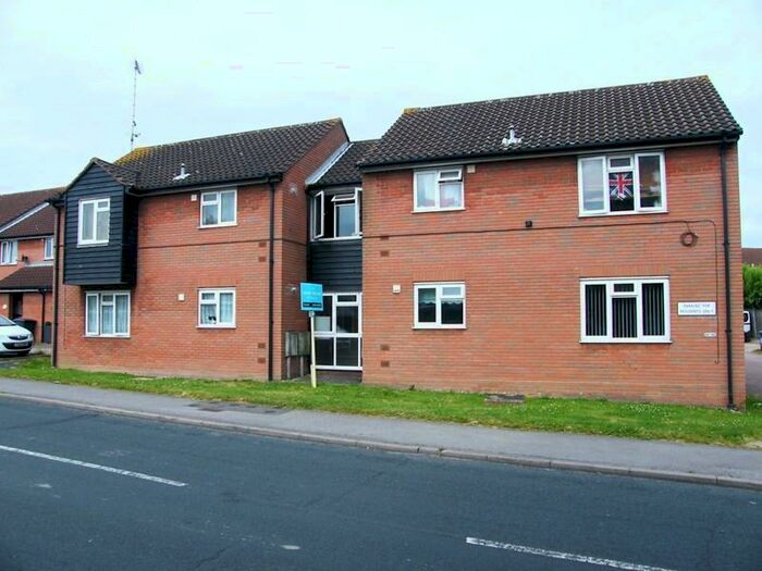 2 Bedroom Apartment To Rent In Hatfield Road, Rayleigh, Essex, SS6