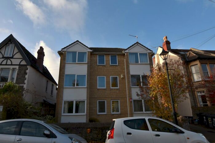 3 Bedroom Apartment To Rent In St Matthews Road, Flat B, Cotham, Bristol, BS6