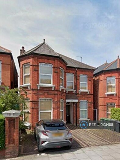 2 Bedroom Flat To Rent In Fordwych Road, London, NW2