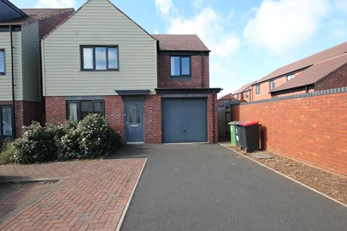 4 Bedroom Detached House To Rent In Sandhole Crescent, TF3