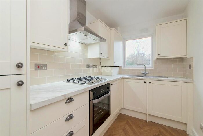 2 Bedroom Flat To Rent In High Dene, Jesmond Park West, High Heaton, NE7