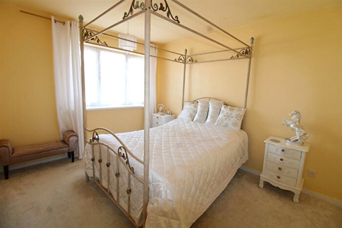 3 Bedroom Terraced House For Sale In Blackford Close, Hayley Green, Halesowen, B63