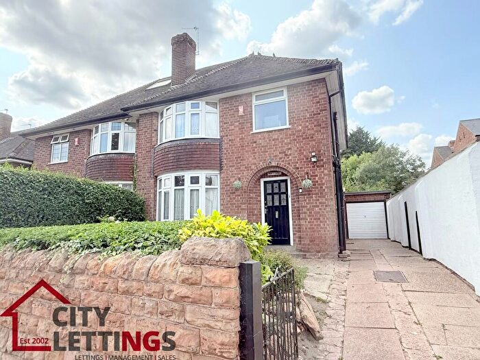 4 Bedroom Semi-Detached House To Rent In Waverley Street, Arboretum, NG7