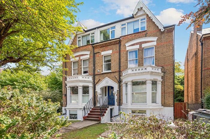 1 Bedroom Studio For Sale In Worple Road, Wimbledon, London, SW20