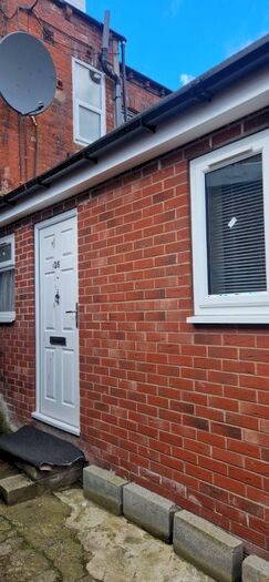 1 Bedroom Studio To Rent In Woodsley Road, Hyde Park, Leeds, LS3