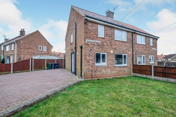 2 Bedroom Semi-Detached House To Rent In Shakespeare Drive, Dinnington, Sheffield, South Yorkshire, S25